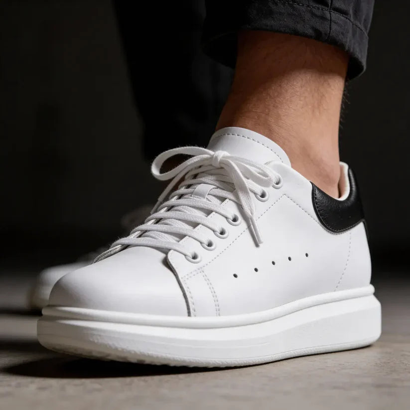 Velapt Ivory portée - sneaker blanche rehaussante +8 cm en situation